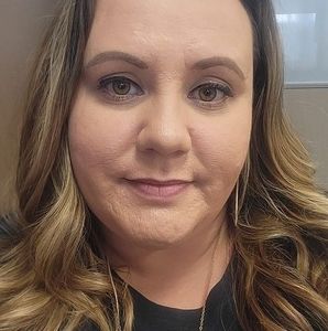 Meet your Posher, Jillian